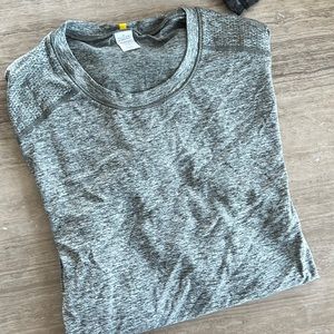 Like new Yellow by SOULCYCLE tee